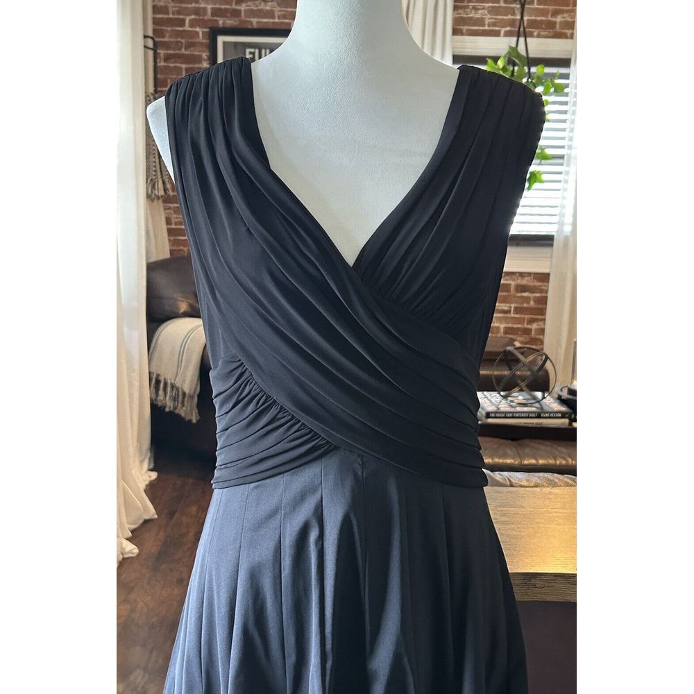 Adrianna Papell Dress Women's 14 Black V Neck Sleeveless Pleated Cocktail LBD - Picture 2 of 6